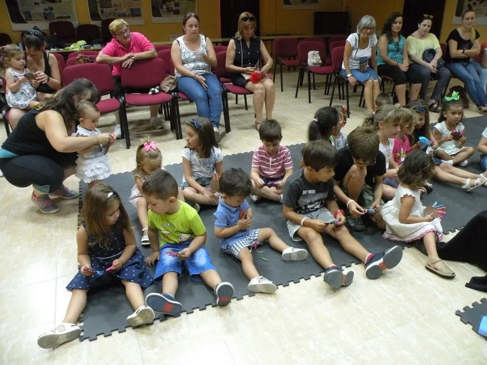 Foto 6 - Cuentacuentos para beb&eacute;s y talleres para mayores, actividades para todas las edades en Calzada de...