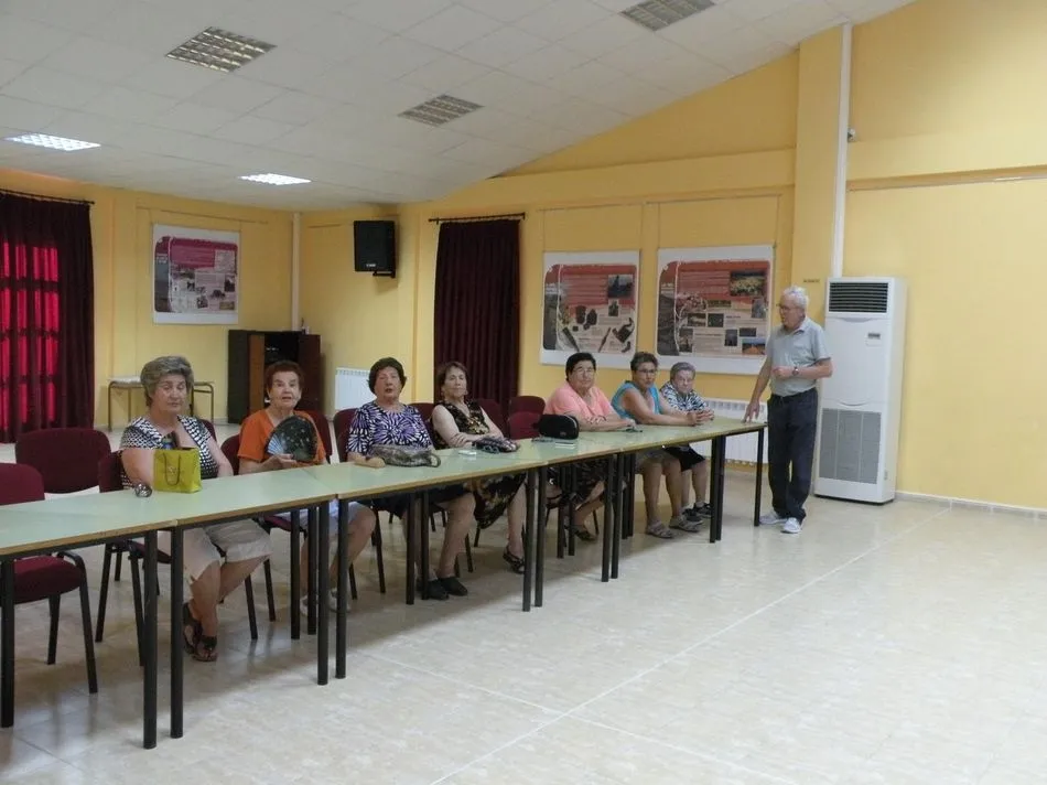 Foto 5 - Cuentacuentos para beb&eacute;s y talleres para mayores, actividades para todas las edades en Calzada de...