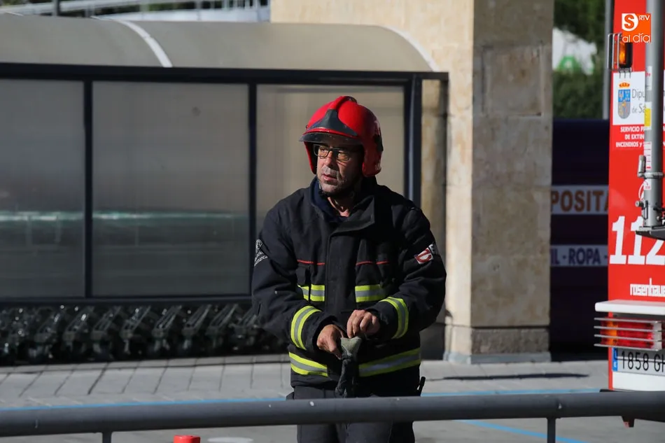 Foto 2 - El Centro Comercial El Tormes realiza con &eacute;xito un simulacro de evacuaci&oacute;n