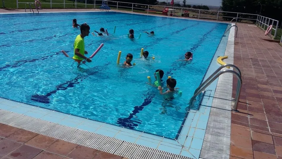 Foto 2 - Concluyen en Cip&eacute;rez los cursos de nataci&oacute;n con m&aacute;s de una veintena de participantes  