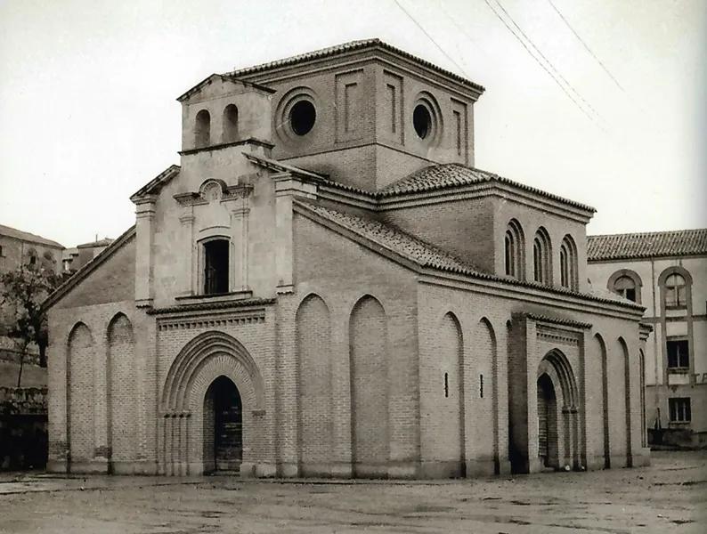 Foto 2 - La iglesia de Santiago y los vaivenes arquitect&oacute;nicos