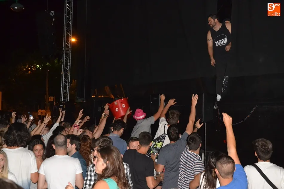 Foto 5 - SMS le pone la guinda al Martes Chico con un renovado show que congreg&oacute; a varios miles de personas ...