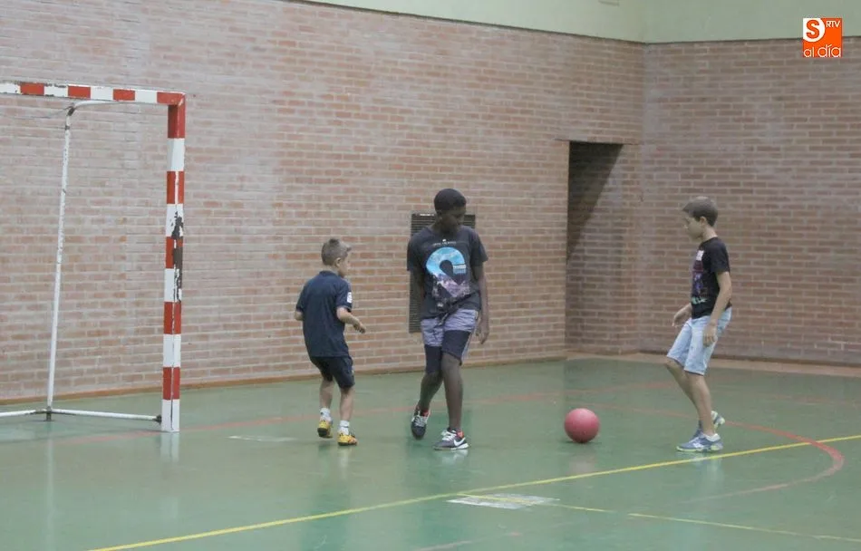 Foto 9 - Los m&aacute;s peque&ntilde;os inician las actividades del mes con juegos en el Pabell&oacute;n Municipal  