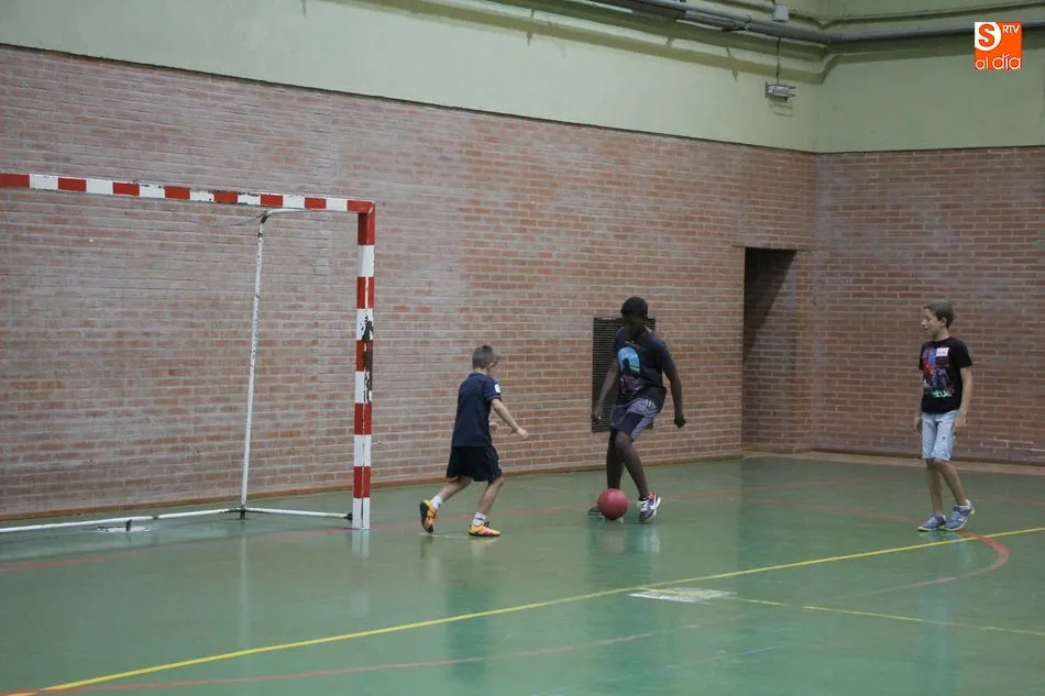 Foto 4 - Los m&aacute;s peque&ntilde;os inician las actividades del mes con juegos en el Pabell&oacute;n Municipal  