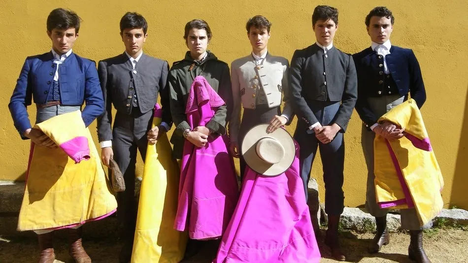 Novilleros, aventura o gloria         