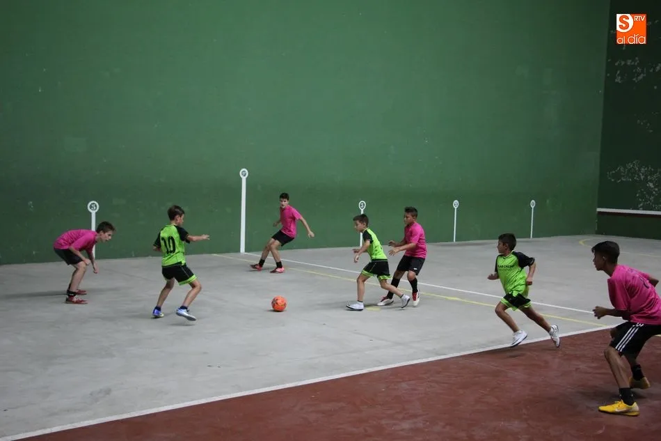 Foto 11 - Arranca el tradicional &lsquo;Campeonato de futbito&rsquo; de Vitigudino  
