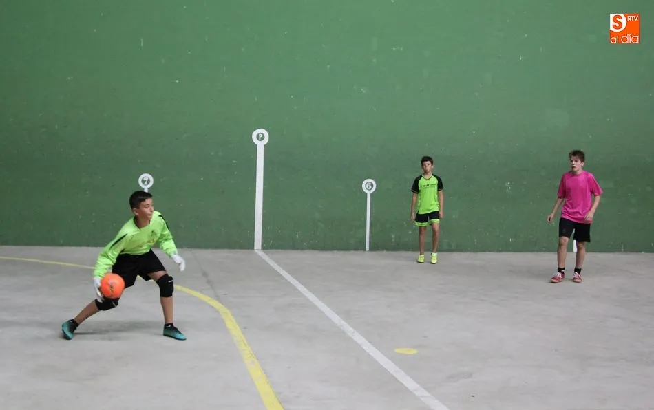 Foto 7 - Arranca el tradicional &lsquo;Campeonato de futbito&rsquo; de Vitigudino  