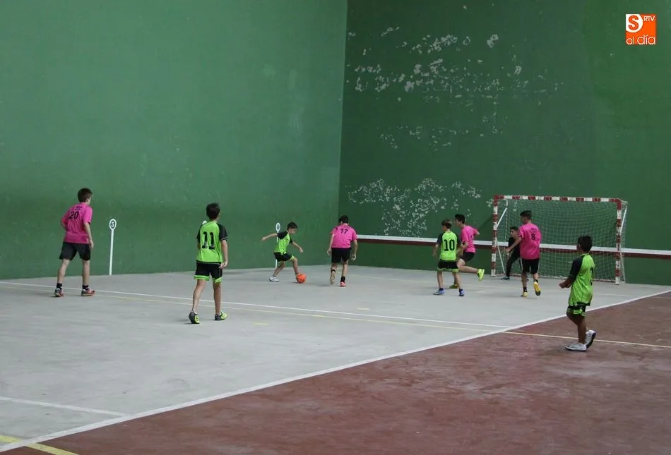 Foto 3 - Arranca el tradicional &lsquo;Campeonato de futbito&rsquo; de Vitigudino  