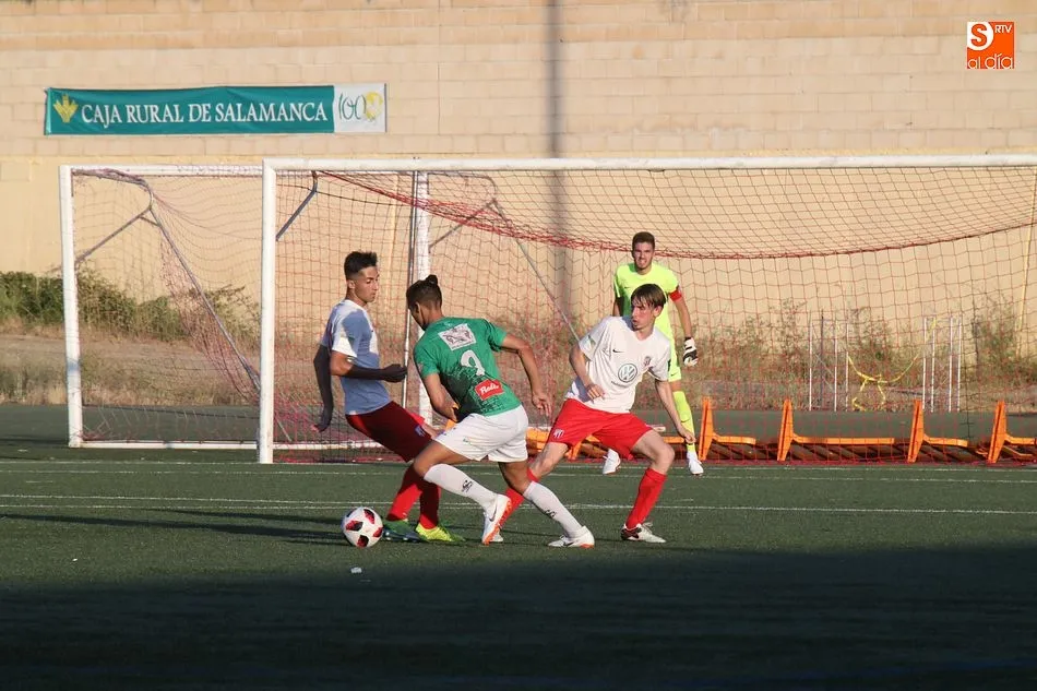 Foto 5 - El Santa Marta cae derrotado en la visita del CD Guijuelo (0-3)