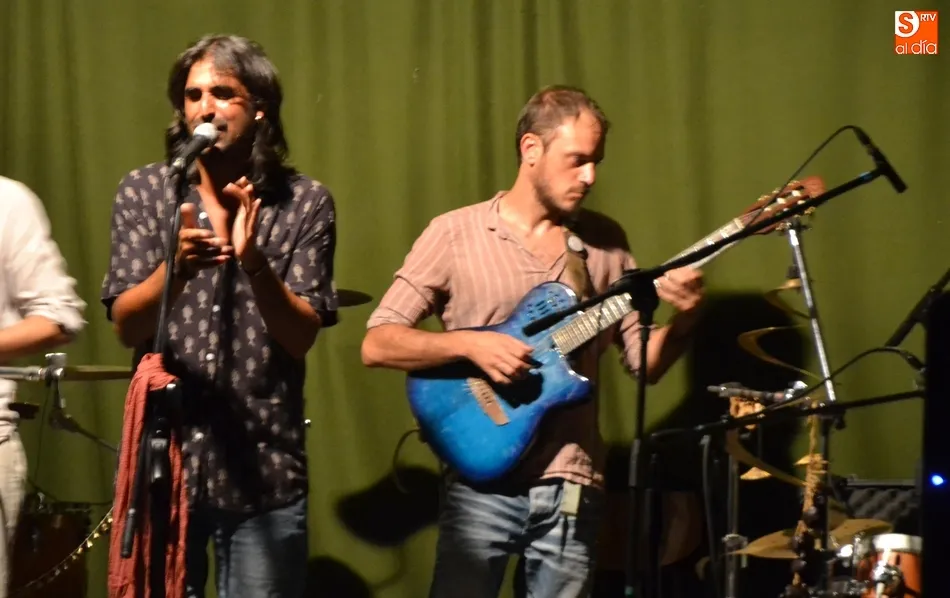 Foto 2 - El CSA Aldea festeja el D&iacute;a de la Madre Tierra con m&uacute;sicas aut&oacute;ctonas  