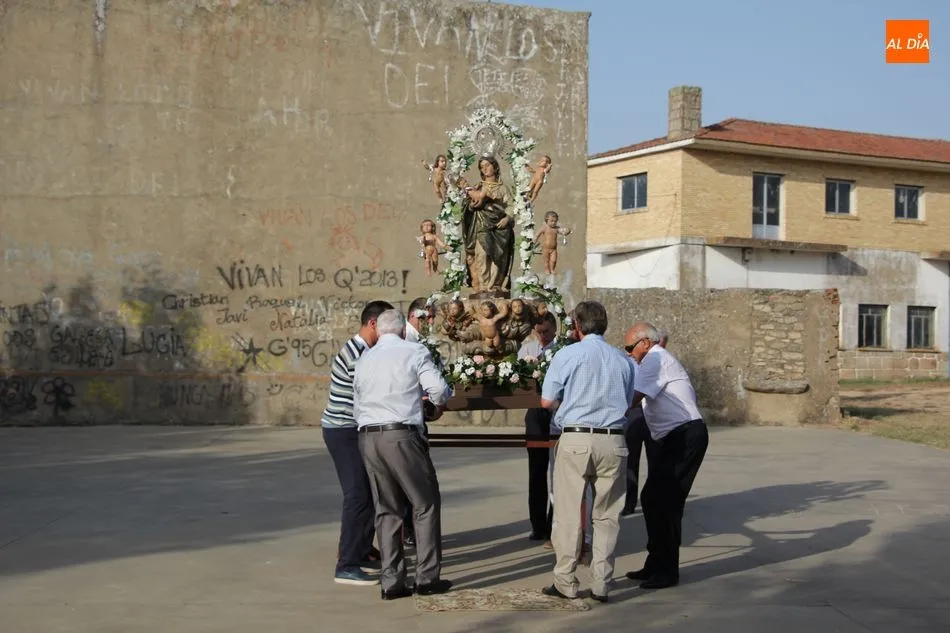 Foto 8 - Nuestra Se&ntilde;ora de los &Aacute;ngeles recibe en ofrenda dos roscas en el d&iacute;a de &lsquo;Los Perdones&rsquo;  