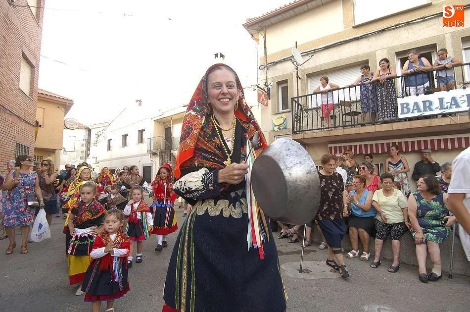 En pleno pasacalles | Fotos Adrián Martín