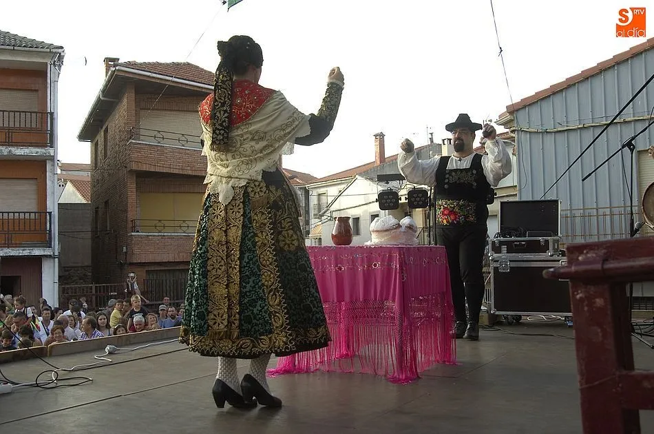Foto 3 - El concurrido Festival de &lsquo;La Sart&eacute;n Charra&rsquo; abre los d&iacute;as de fiesta en El Payo  