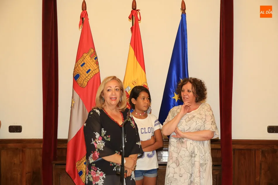 Foto 8 - La subdelegada del Gobierno recibe a los ni&ntilde;os saharauis de &lsquo;Vacaciones en Paz&rsquo;