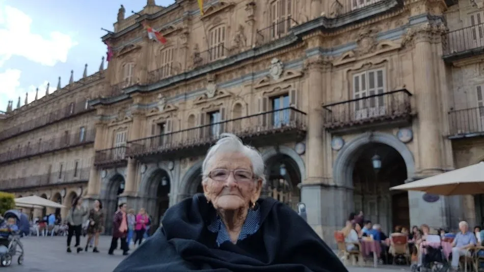 Nieves Martín, la abuela más longeva de Valdefuentes de Sangusín