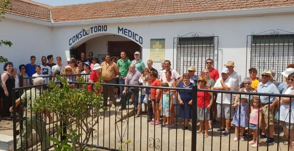 El PSOE reclama a la Junta que acabe con la precariedad y la mala asistencia sanitaria en la...