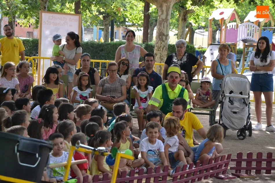 Foto 9 - Claudio Cleaner Clown llena de carcajadas infantiles el Parque de La Glorieta  