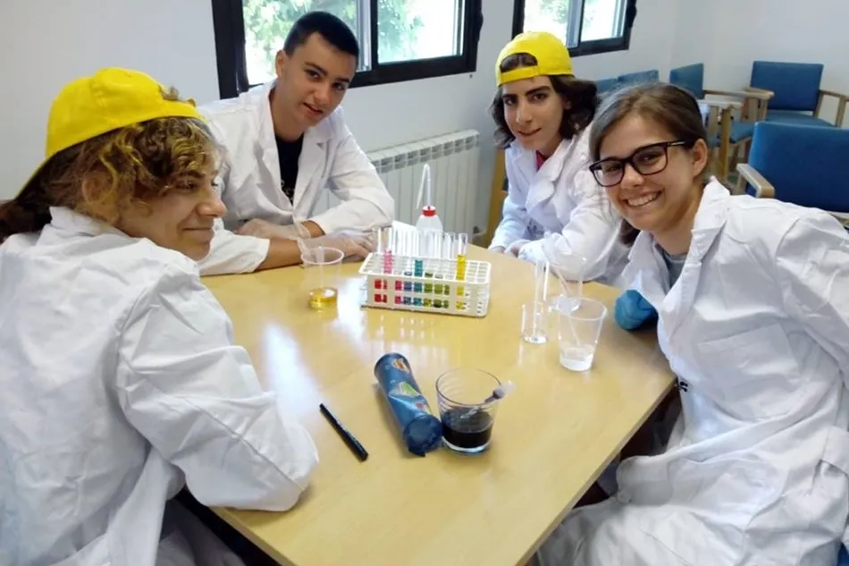 Talleres de iniciación a la ciencia y la investigación. Foto: IniceSalamanca