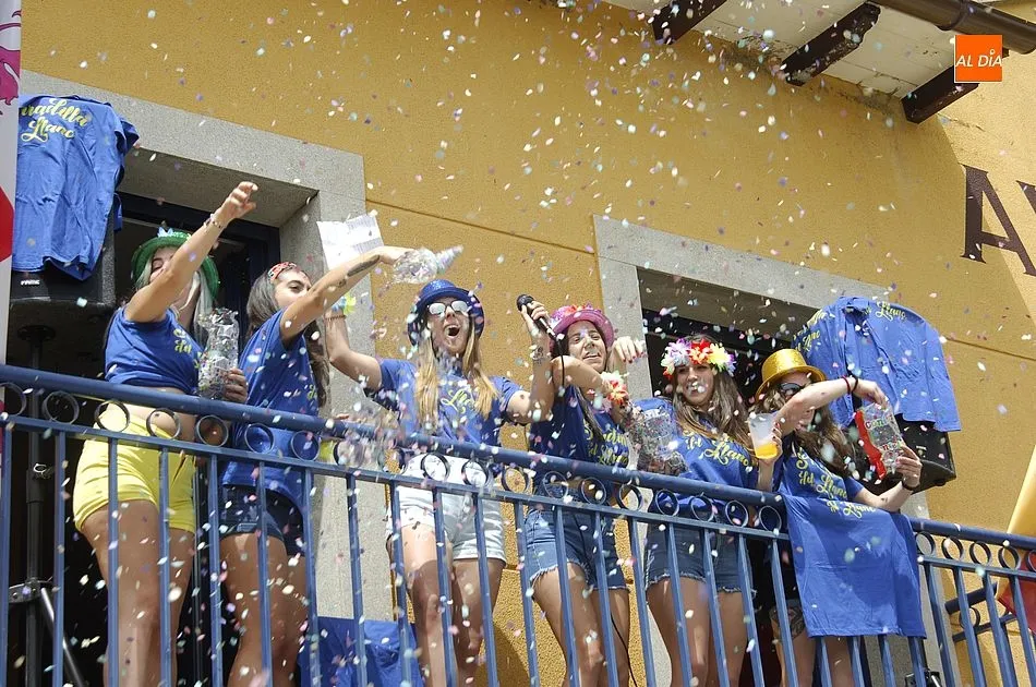 En pleno arranque de las fiestas | Fotos Adrián Martín