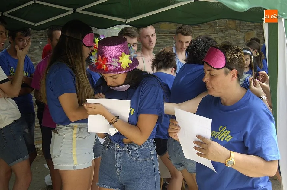 Foto 3 - Los j&oacute;venes lideran el arranque festivo en Serradilla del Llano  