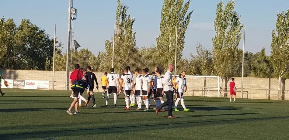 Foto 4 - El Salamanca UDS cae &lsquo;in extremis&rsquo; ante el AD San Juan de Tercera aragonesa en Zaragoza (2-1)