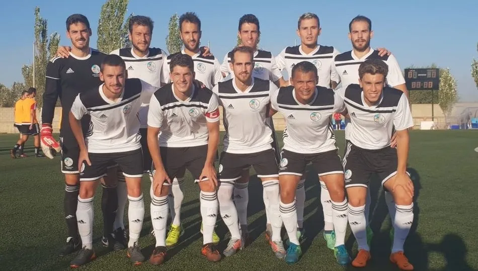 Once inicial de José Miguel Campos ante el conjunto maño. Fotos: www.salamancacfuds.com