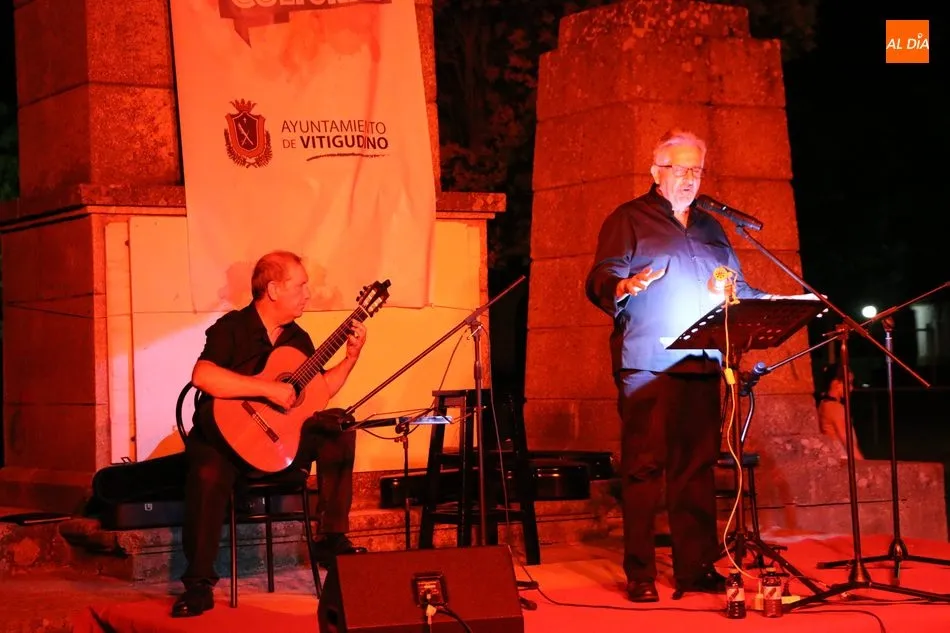 Foto 6 - Excelente recital de guitarra y versos a cargo de To&ntilde;o Bl&aacute;zquez y el D&uacute;o Trastes  