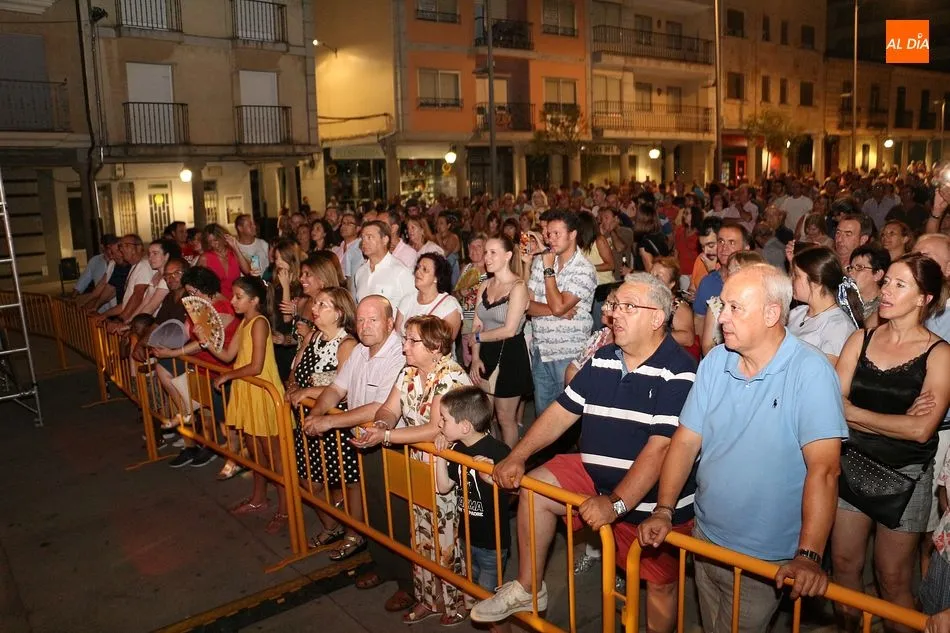 Foto 11 - Las baladas de Jos&eacute; Manuel Soto abren el verano de la m&uacute;sica en Guijuelo