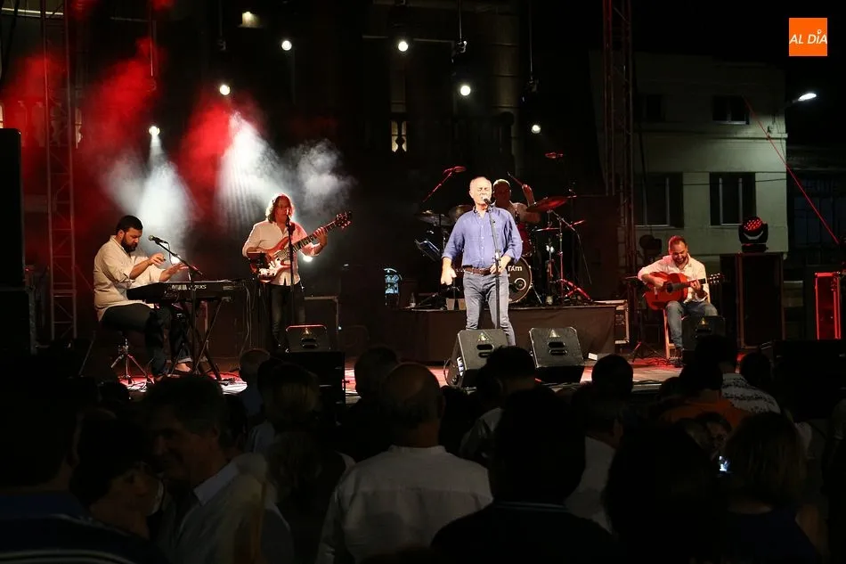 Foto 4 - Las baladas de Jos&eacute; Manuel Soto abren el verano de la m&uacute;sica en Guijuelo