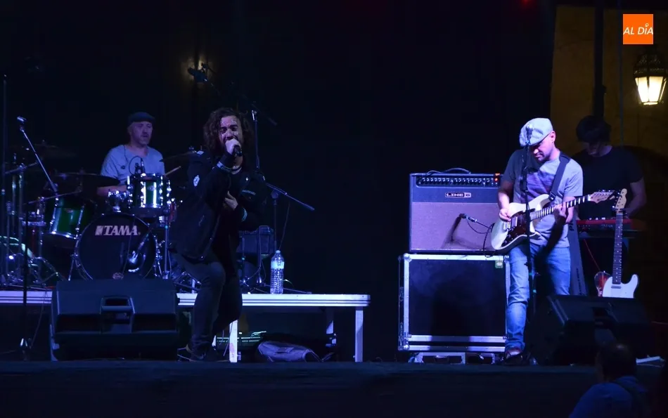 Foto 6 - &lsquo;El Viaje de Elliot&rsquo; pone banda sonora a una de las noches m&aacute;s concurridas del verano  