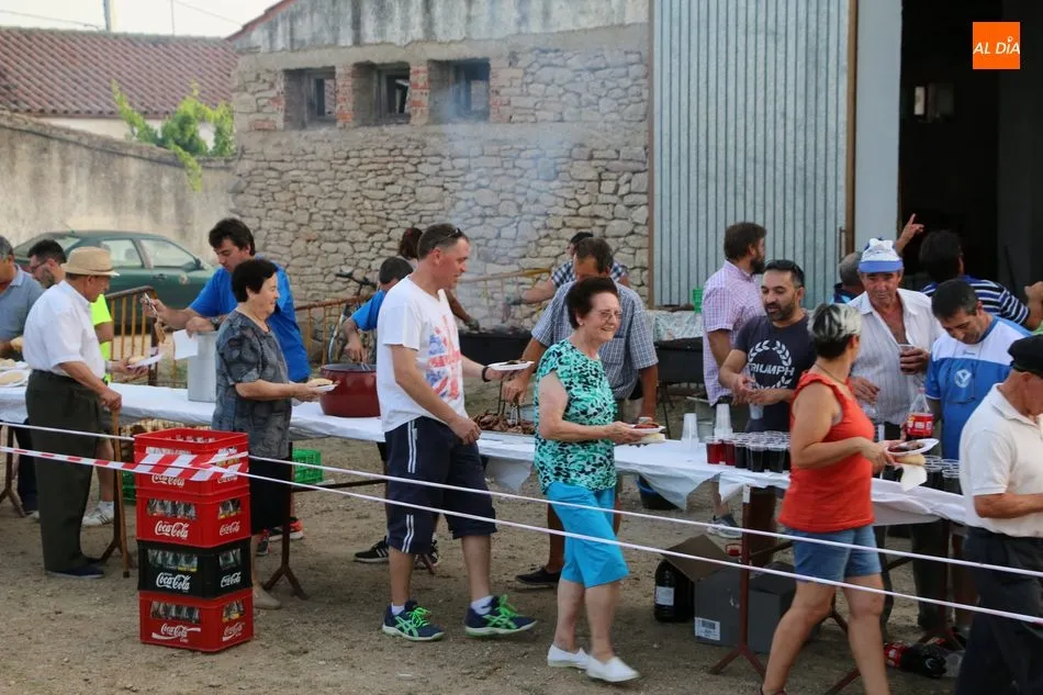 Foto 11 - Las fiestas de Los Perdones dejan a los vecinos de Cerralbo el mejor sabor de boca  