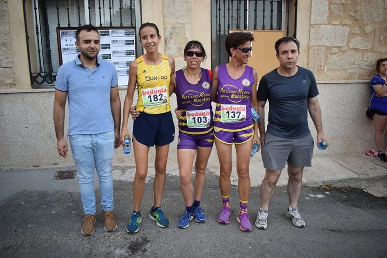 Foto 7 - Isabel Almaraz y Jaime Garc&iacute;a Romo se llevan la XI Carrera Popular de Villar de Gallimazo