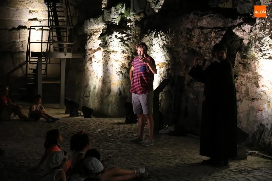 Foto 3 - La Cueva de Salamanca acoge de nuevo las lecciones de Colleja Teatro