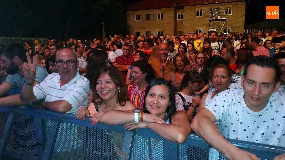 Foto 11 - Guijuelo baila al ritmo de Juanes
