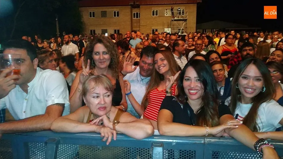 Foto 8 - Guijuelo baila al ritmo de Juanes