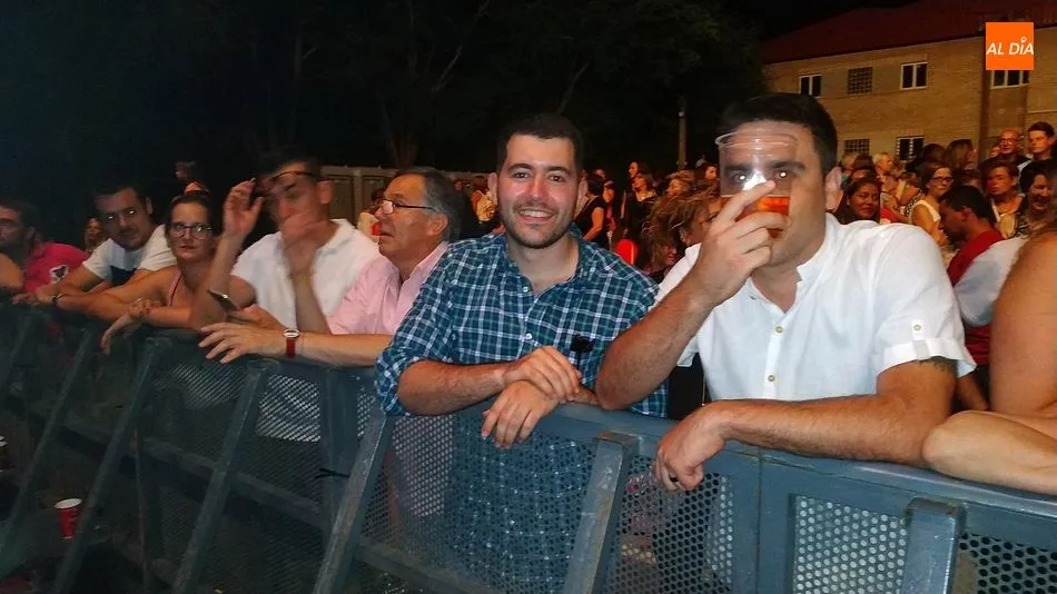Foto 6 - Guijuelo baila al ritmo de Juanes