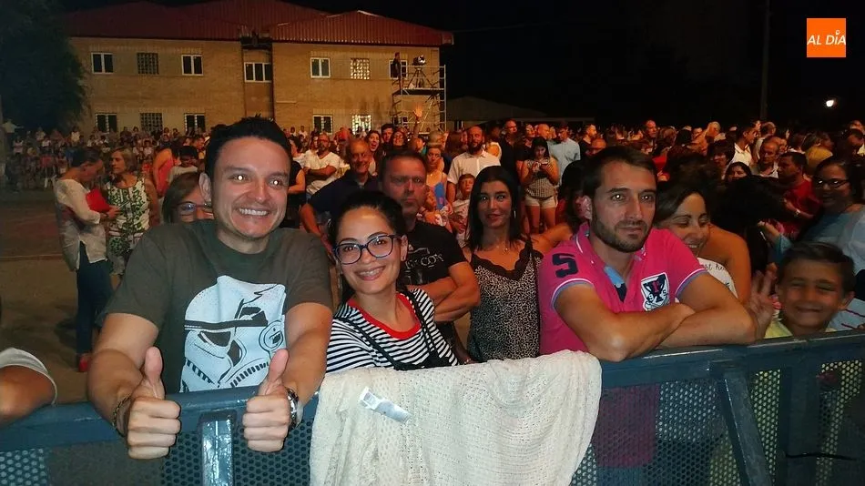 Foto 2 - Guijuelo baila al ritmo de Juanes