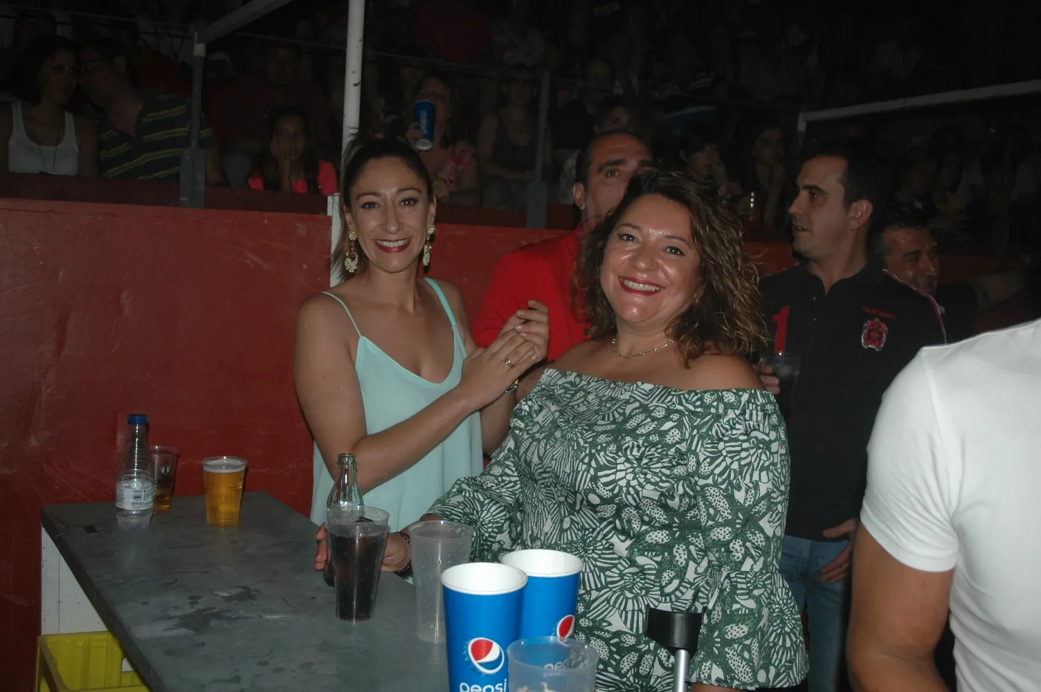 Foto 4 - Peralejos de Abajo vibra con el concierto de Camela  