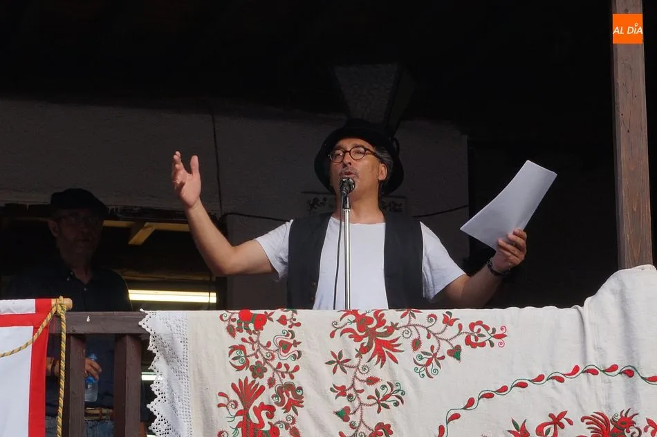 Foto 4 - Gabriel Calvo pregona con ingenio las fiestas de Mogarraz