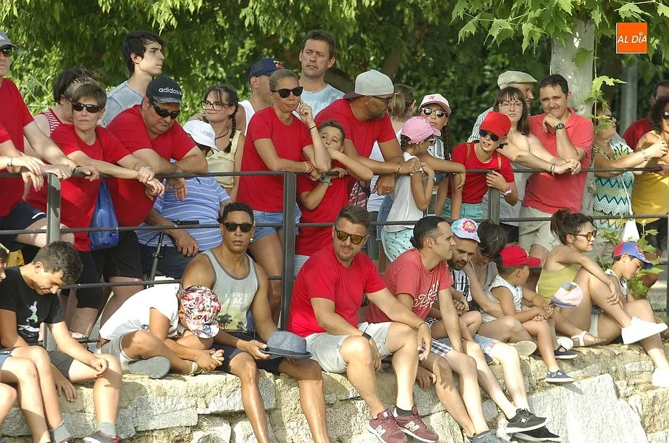 Foto 11 - Sancti-Sp&iacute;ritus, a tope de p&uacute;blico para disfrutar de la V Fiesta Juvenil  