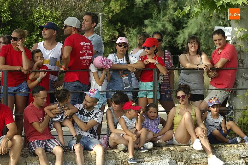 Foto 8 - Sancti-Sp&iacute;ritus, a tope de p&uacute;blico para disfrutar de la V Fiesta Juvenil  