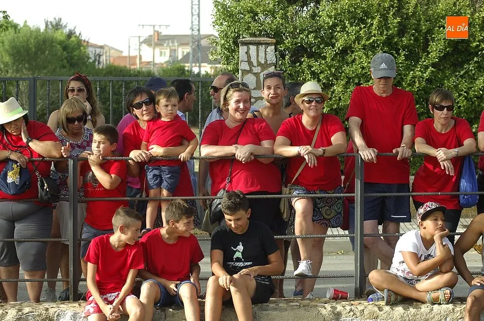 Foto 10 - Sancti-Sp&iacute;ritus, a tope de p&uacute;blico para disfrutar de la V Fiesta Juvenil  