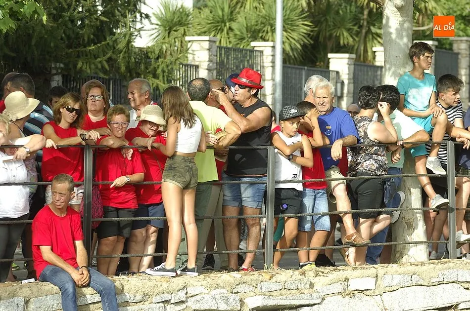 Foto 3 - Sancti-Sp&iacute;ritus, a tope de p&uacute;blico para disfrutar de la V Fiesta Juvenil  