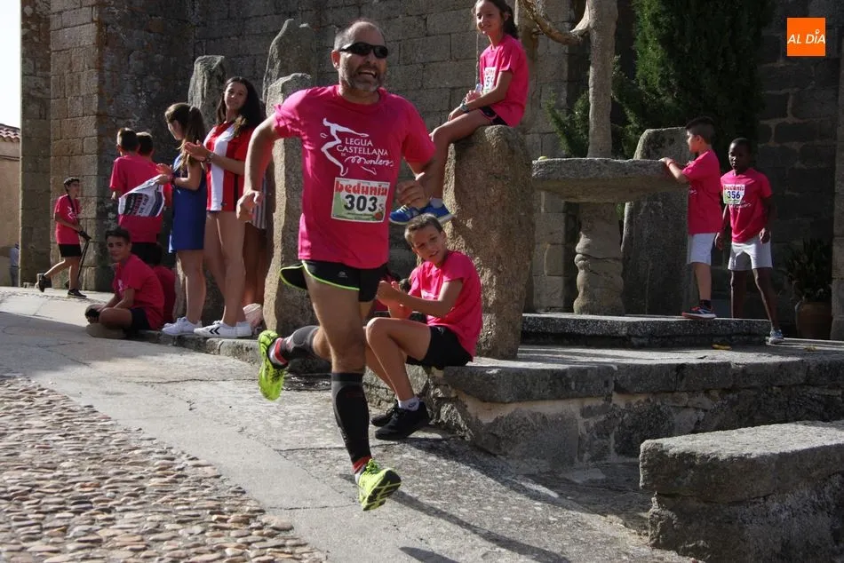 Foto 6 - Ignacio Gonz&aacute;lez y Yaiza S&aacute;nchez, ganadores en la Legua Castellana de Monleras  