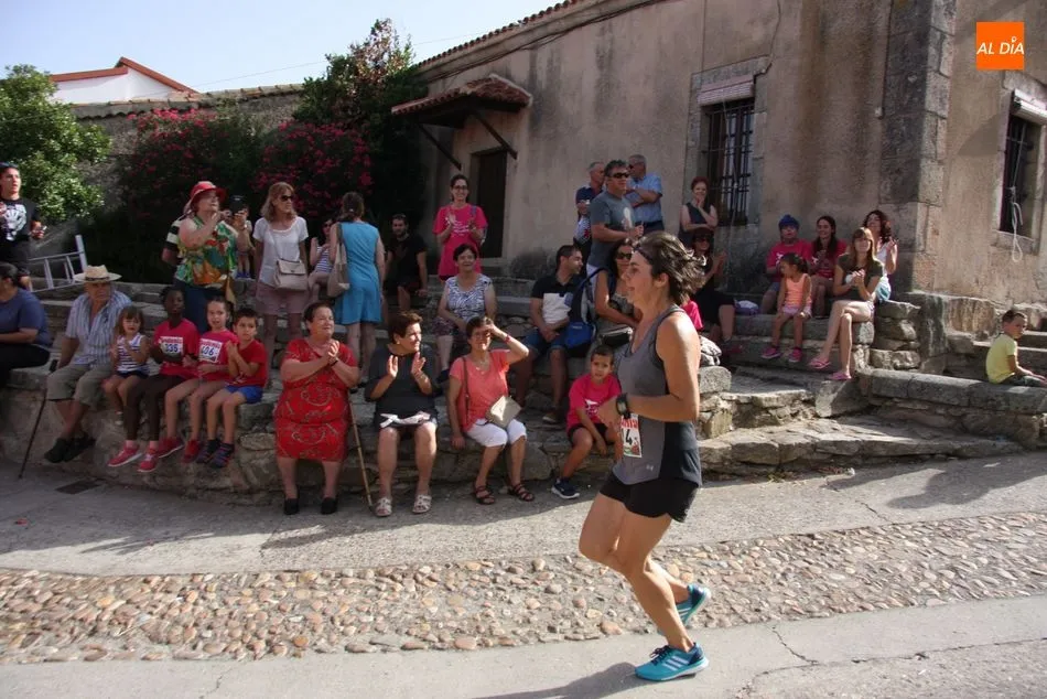 Foto 5 - Ignacio Gonz&aacute;lez y Yaiza S&aacute;nchez, ganadores en la Legua Castellana de Monleras  