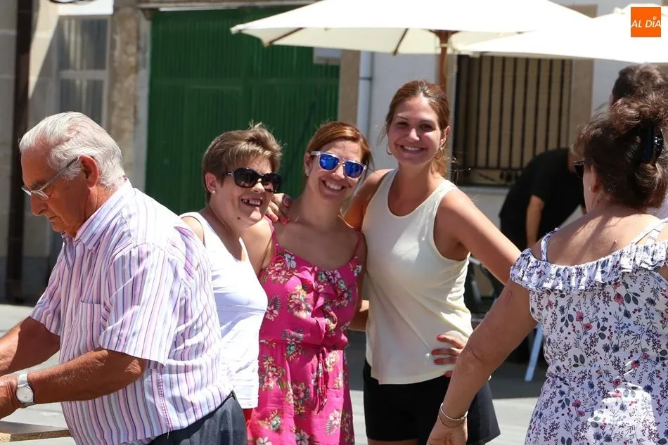 Foto 9 - Las fiestas llegan a su fin con la paella solidaria