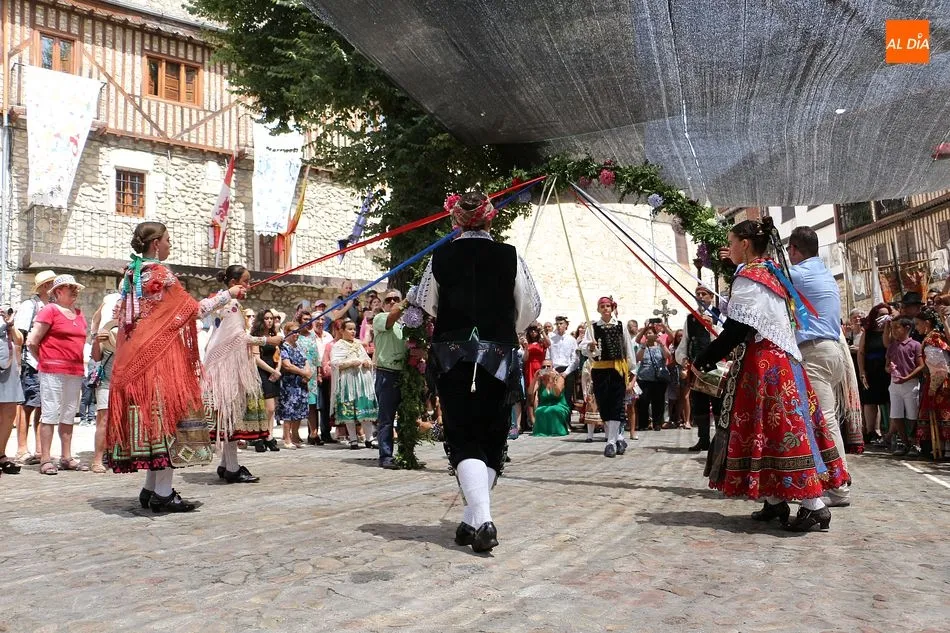 Foto 10 - Homenaje a la Virgen de las Nieves