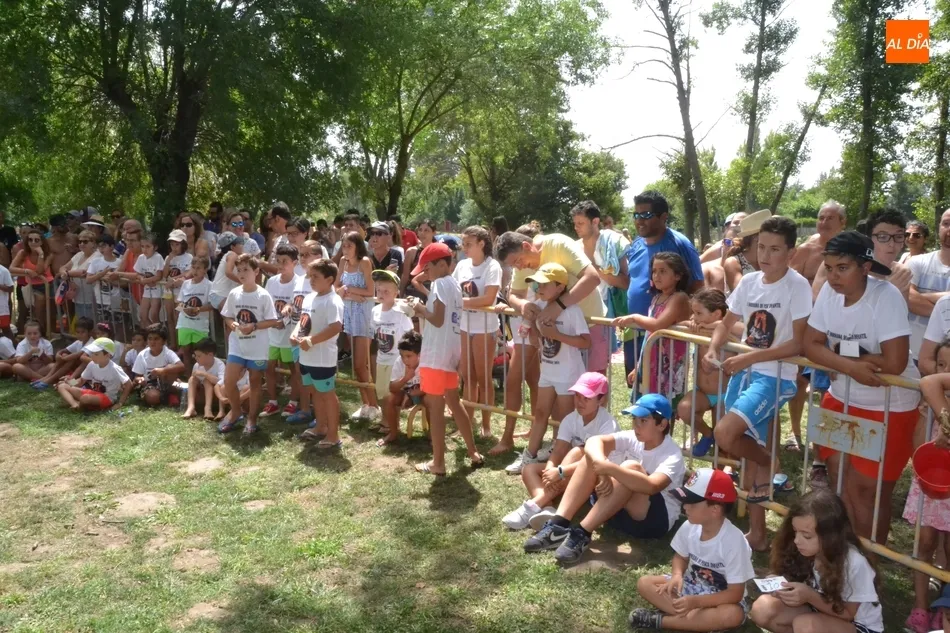 Foto 3 - El concurso de pesca supera el list&oacute;n de los 200 participantes con bajas cifras de capturas  