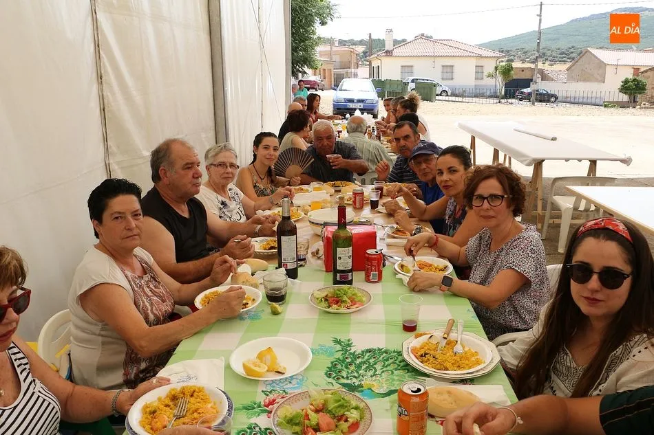 Foto 11 - Sabrosa paellada para despedir los festejos de verano