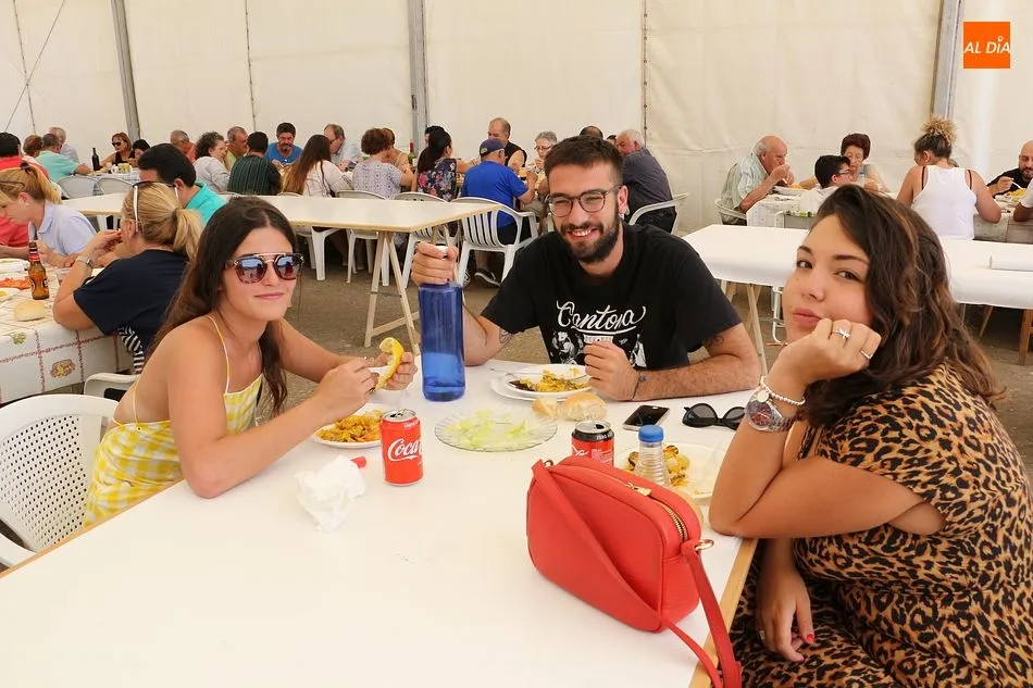 Foto 9 - Sabrosa paellada para despedir los festejos de verano